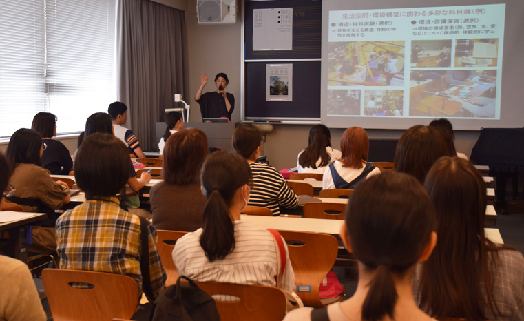 在学生・教員との懇談